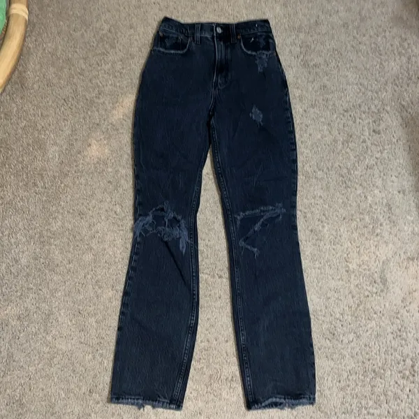 Abercrombie & Fitch A&F Curve Love ‘90s Straight Ultra High Rise Black‎ Jeans 24 - Image 4