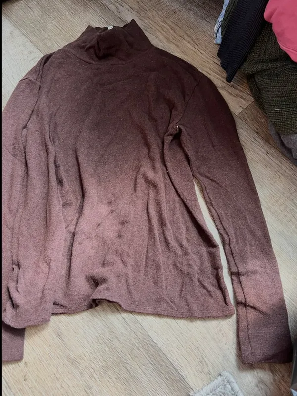 Reformation brown turtleneck sweater top small - Image 3