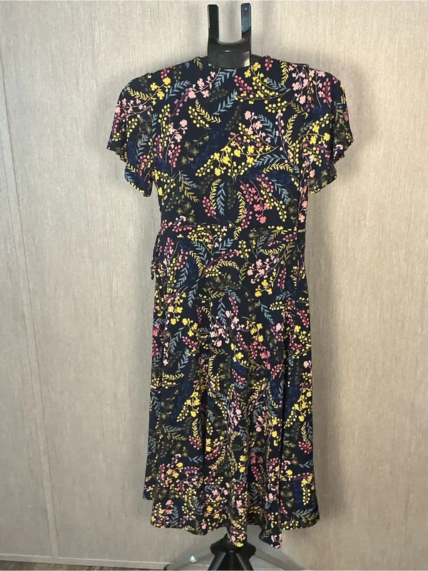 Motherhood Maternity Nursing Dress Floral Wrap Midi Dress Size Medium - Image 4
