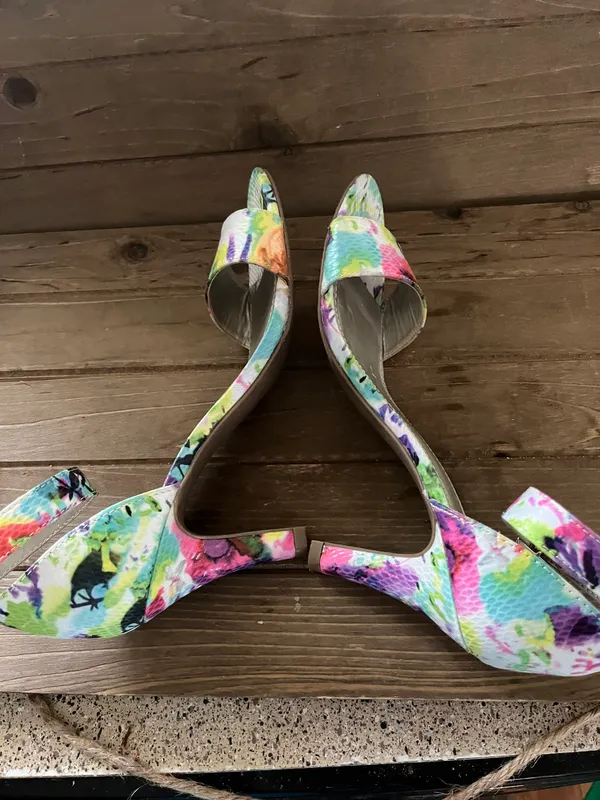 Vibrant Tropical beautiful colored Sandals 3” heels strapped Multi Color Size6.5 - Image 5