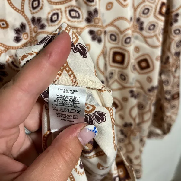Ann Taylor Cream and Brown Notched Collar Button Down Shirt - Image 4