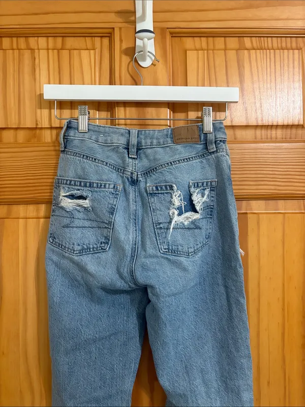 American Eagle Comfort Stretch Waistband Distressed Mom Jeans Size 000 - Image 5