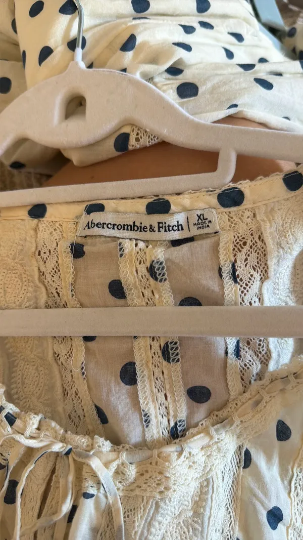 Abercrombie & Fitch Polka Dot Tie Top - Image 6