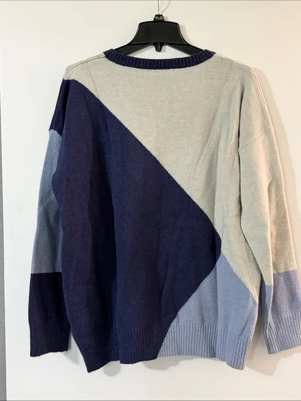 Unknown Brand Colorblock Crewneck Sweater - Navy, Light Blue & Cream - Image 5