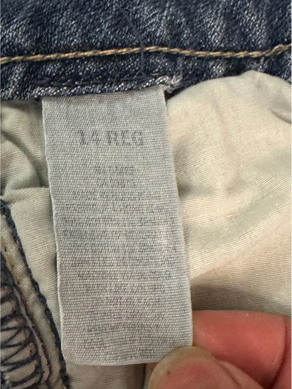 American Eagle light medium wash denim bermuda cuffed shorts Size 14 Reg Y2K - Image 10