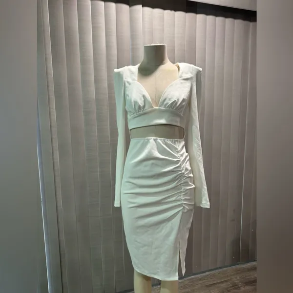 🍒BUNDLE 2 ITEMS FOR $8✨ 🌸AMTIOUS divine simulated two pieces dress ✨ White Size L - Image 6
