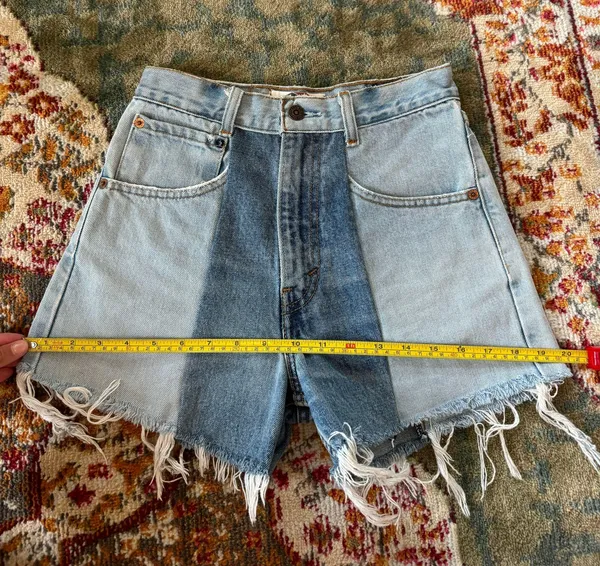 Patchwork Vintage Levis Shorts - Image 4