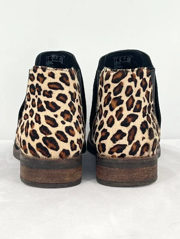 Clarks Black Suede Leopard Calf Hair Heel Chelsea Ankle Boots Size 9.5 - Image 8