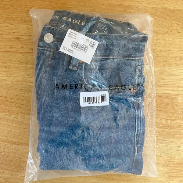 NWT American Eagle Dreamy Drapey Stretch Super High-Waisted Baggy Wide-Leg Jeans - Image 7