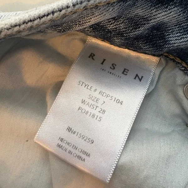Risen High Rise Distresed Crop Straight‎ Denim Jeans Light Wash Size 7/28 0437 - Image 10
