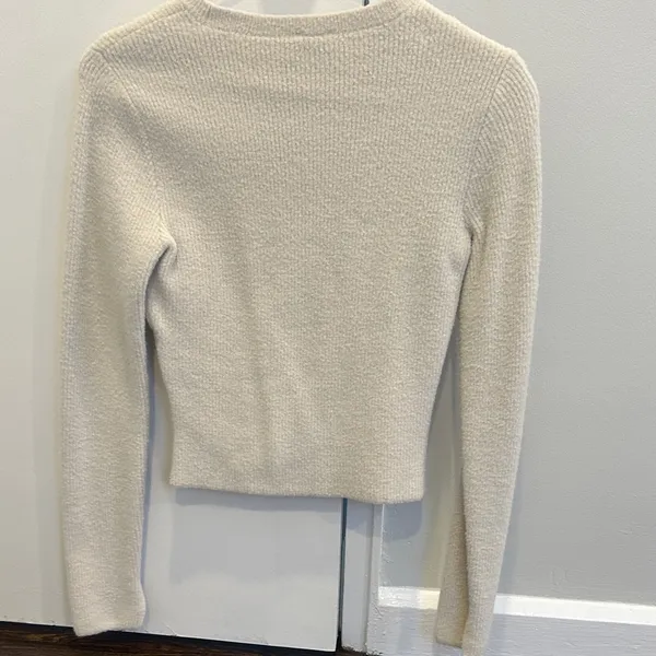 Abercrombie & Fitch Cream Knit Sweater - Image 4