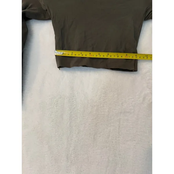 Spanx Womens Long Sleeve Crop Top Medium Olive Green Athletic Compression 20155R - Image 6