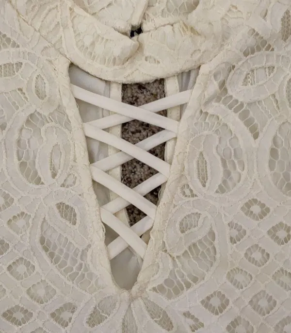 Ivory lace swing top Size L - Image 2