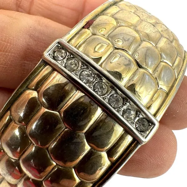 Gold tone rhinestone hinged bangle bracelet - Image 9