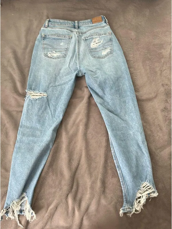 American Eagle Jeans - Image 2