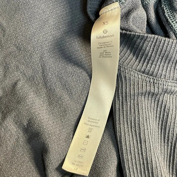 Lululemon Keep the Heat Thermal Blue Wool Long Sleeve Activewear Shirt Top Sz XS - Image 4