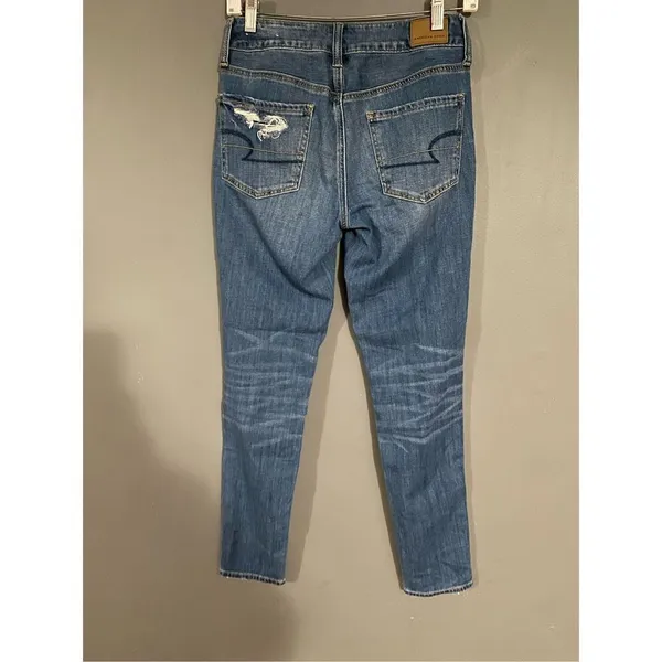 American Eagle Light Distressed Tomgirl Skinny Jeans Size 00 - Image 2