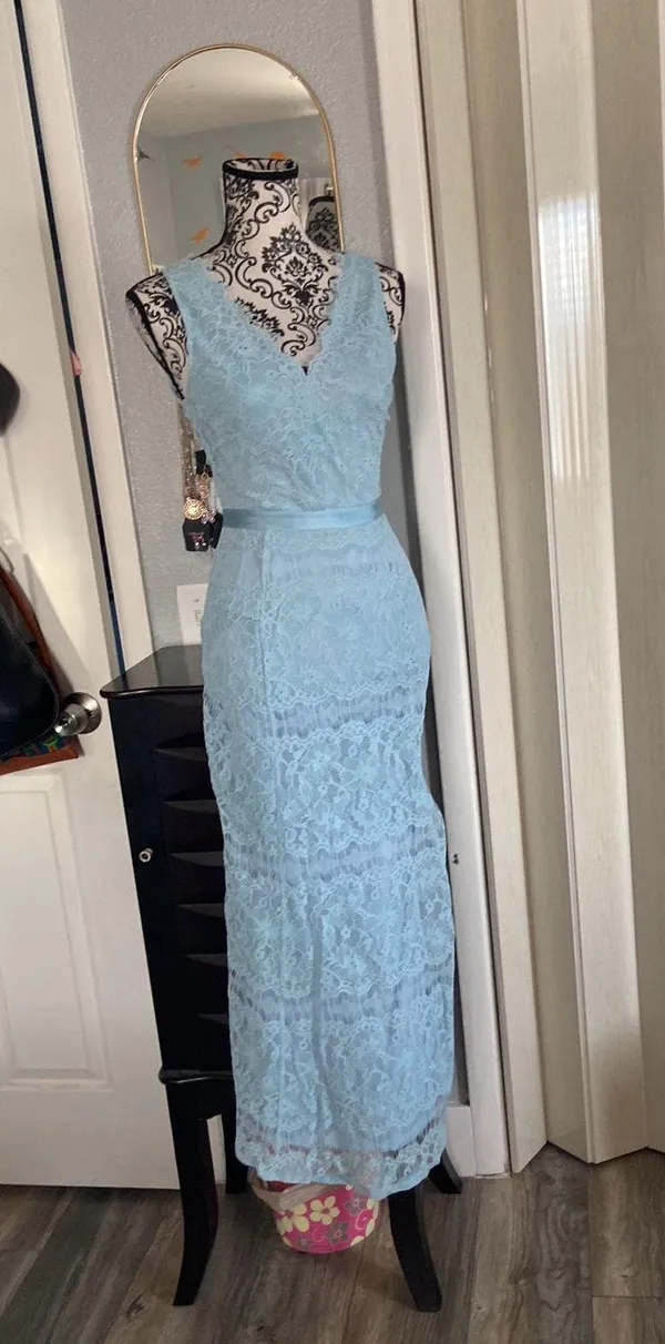 Stunning Lace Maxi Dress! Blue Size XS - Image 2