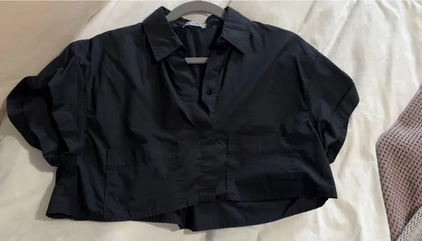 ZARA Black Collared Crop Top - Image 2