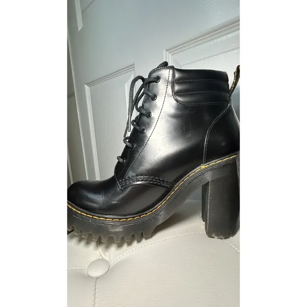 Dr.‎ Martens Persephone Heeled Boot Sz 7 Black Leather Lace Up Platform Lug Sole - Image 5