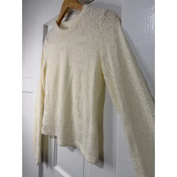 Commense Cream Lace Knit Long Sleeve Crew Neck Fuzzy Top NWOT - Image 6