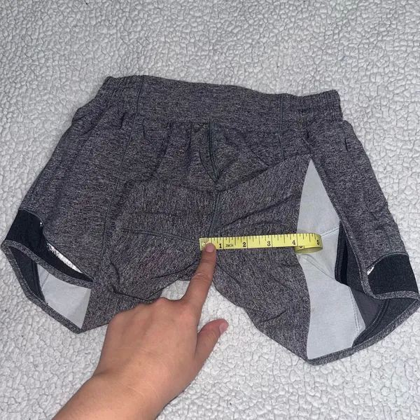 Lululemon Hotty Hot Shorts 4" - Image 13