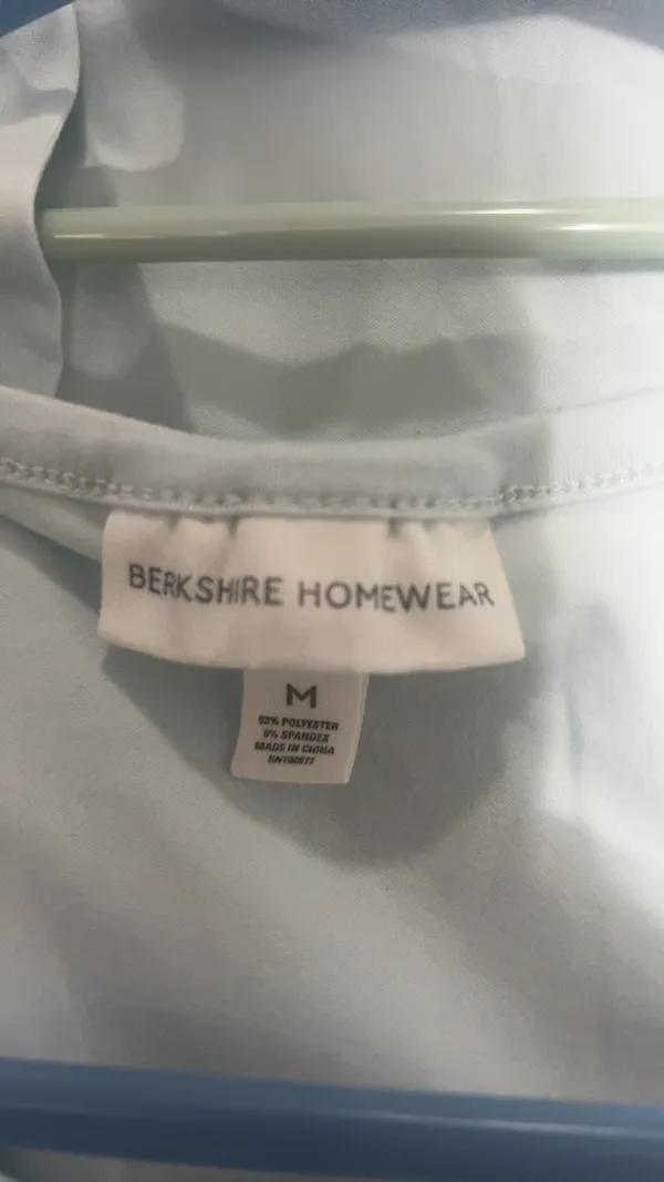 Berkshire Homewear 3 -piece Light Blue Lounge Set Medium Polyester Spandex - Image 4