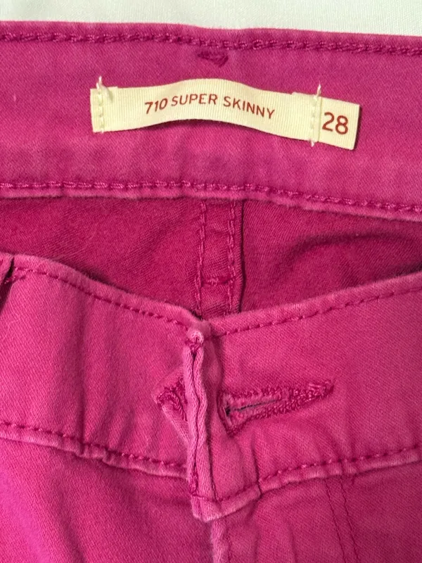 Pink Levi’s 710 Skinny Jeans, Size 28 - Image 4