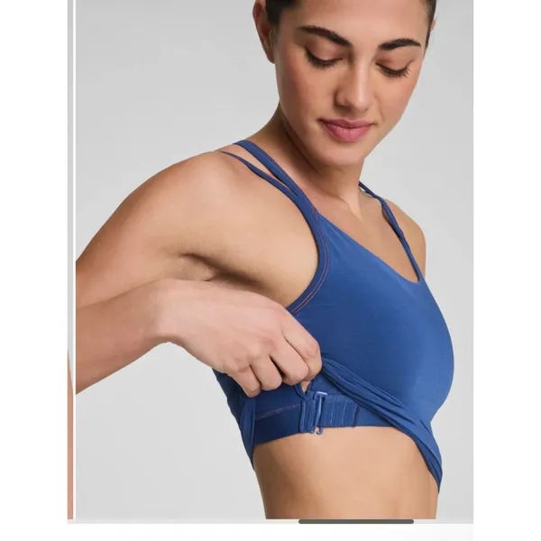Spanx Scoop Neck Shelf Tank Size Large - Image 6