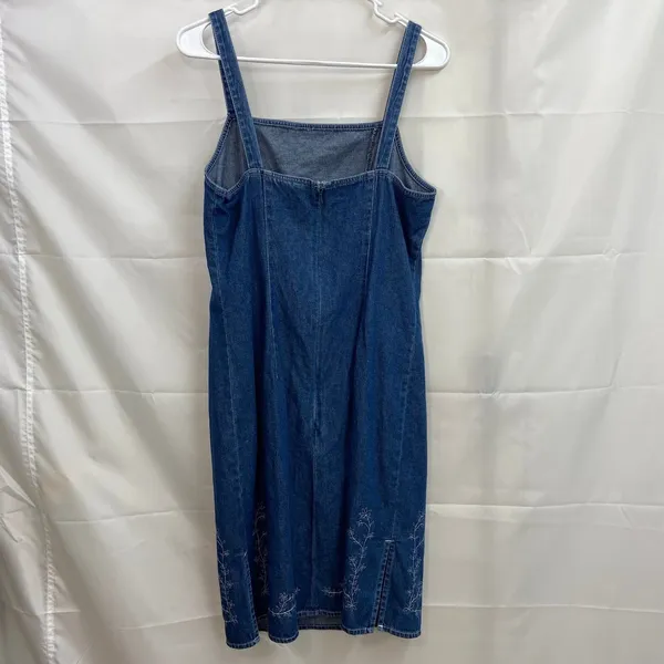 Vintage B. Moss women's medium wash‎ embroidered blue denim cotton knee dress 10 - Image 7