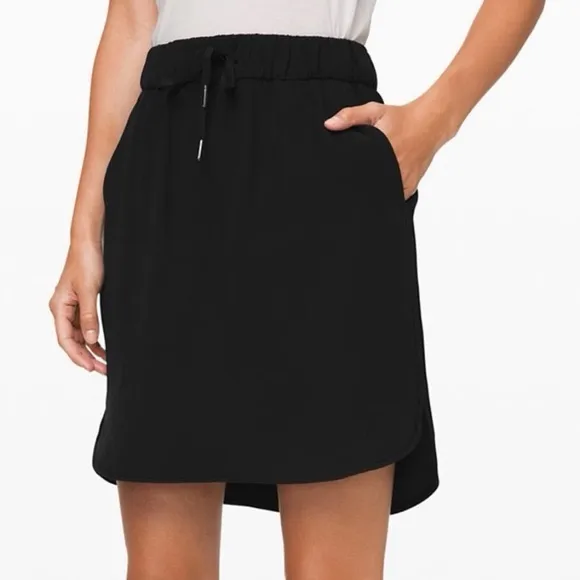 Lululemon On The‎ Fly Athleisure Black Pull On Tie Front Skirt - Image 2