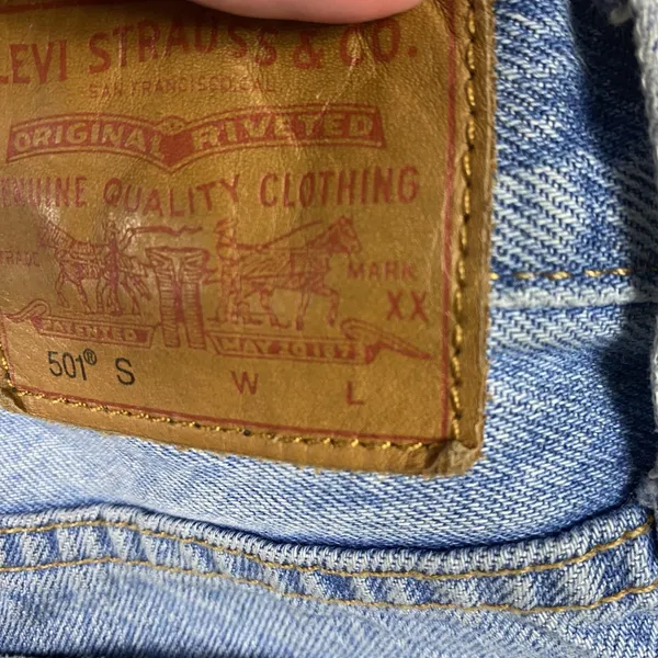 Levi's 501 Skinny Jeans Womens 24‎ High Rise Light Wash Distressed Denim 24x28 - Image 14