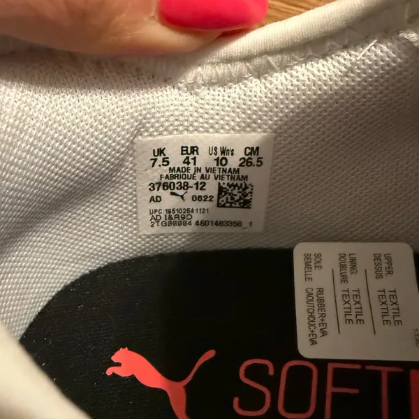 Puma Women's White and Pink Athletic Shoes - Image 3