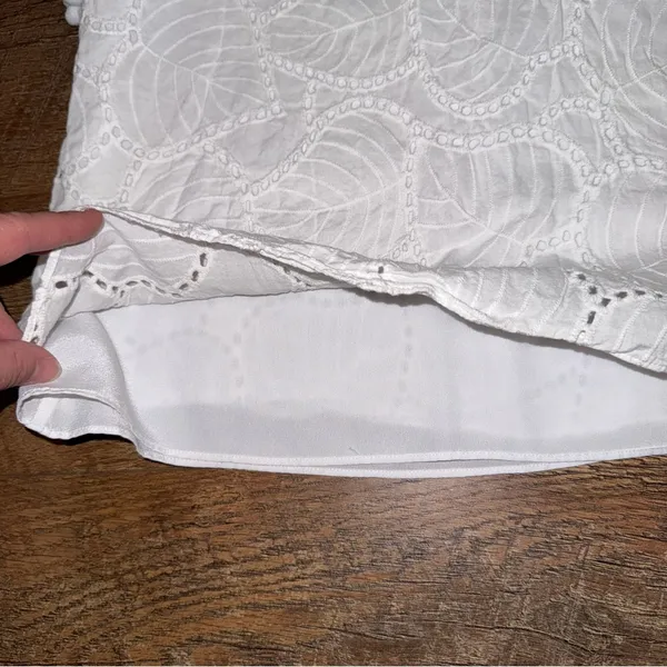 Lilly Pulitzer Astara Top in Resort White Leaf Eyelet - Image 6