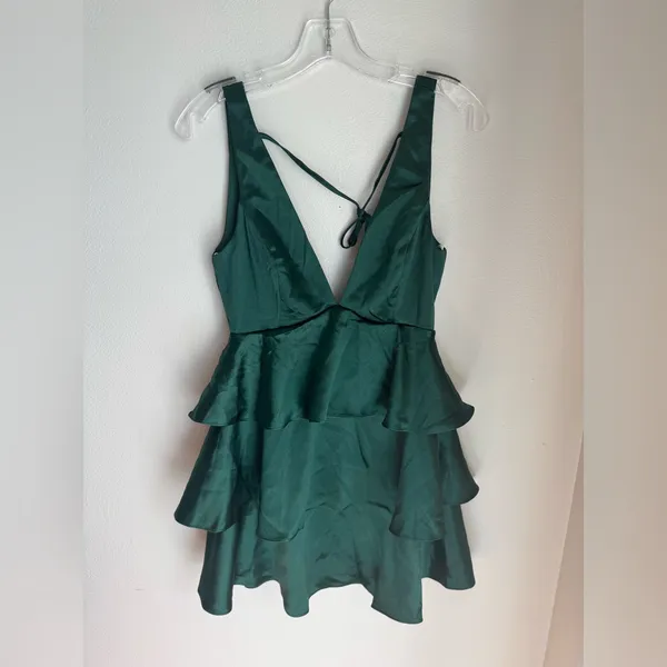 NWT Lulus Tiers of Joy Emerald Green Satin Tie- Back Tiered Mini Dress - Image 4