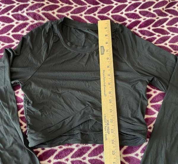 Apex Long Sleeve Crop Top Small - Image 3