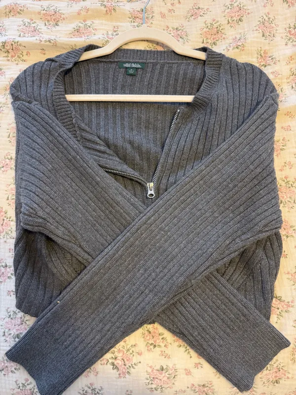 Wild Fable Gray sweater - Image 3