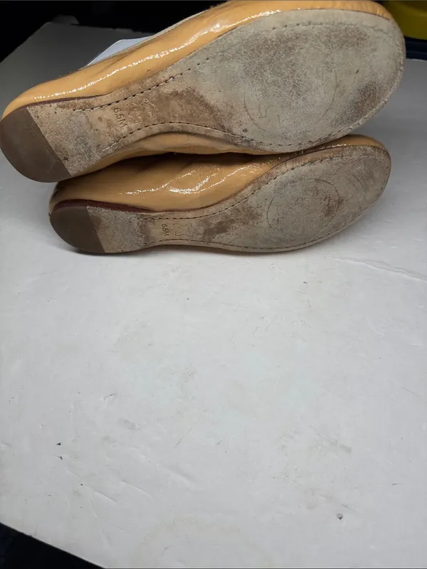 Tory Burch Tan Patent Leather Caroline ballet flats 6.5 neutral casual office - Image 9