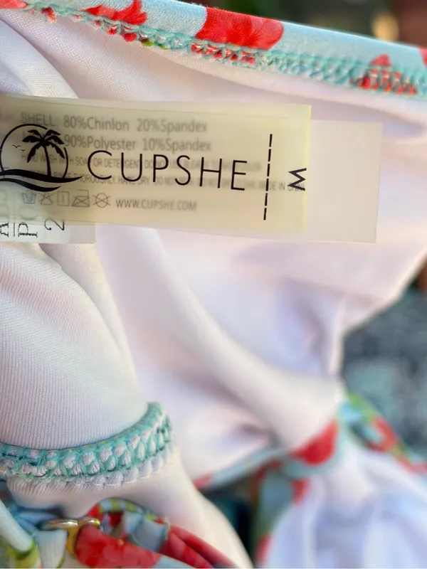 Cupshe NWOT Has Liner One Piece Cut Out Swimsuit M Cherries Travel Beach Cruise - Image 7