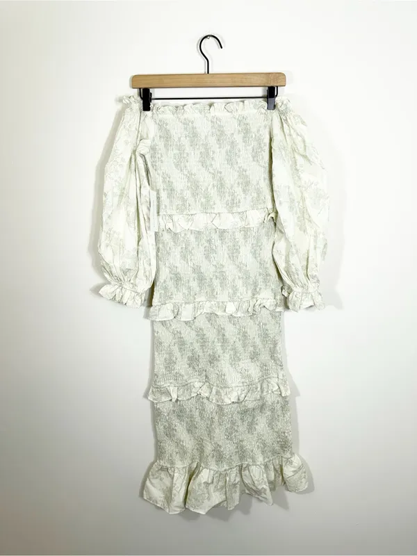 NWT Worth Collective Chloe Smocked Midi Dress in Sage Green Small Floral - Image 3