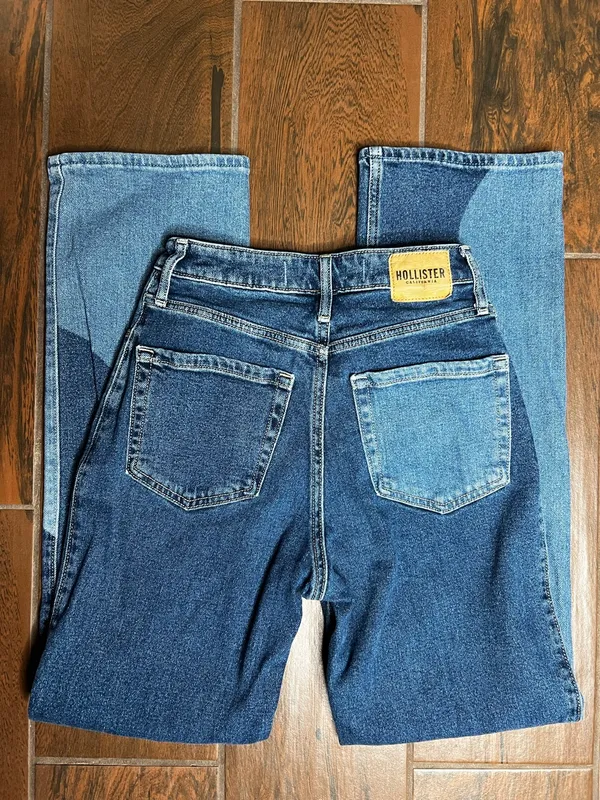 Hollister Ultra High Rise Dad Jean Straight Leg Wave Design Womens 3R or 26 - Image 3