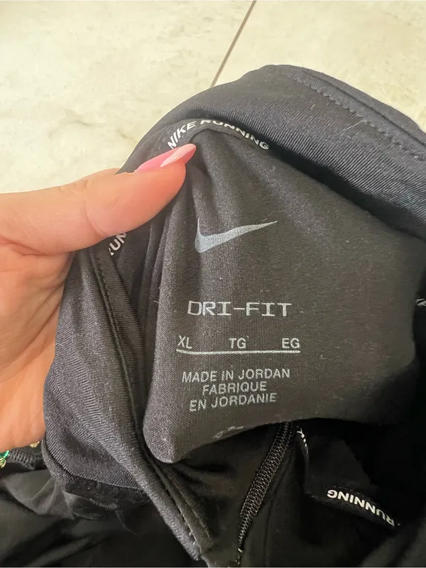 Nike Black Element Running Top Size XL - Image 4