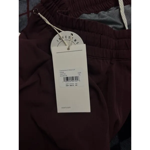 Vuori Women’s Clementine Shorts 2.0 Sz XL 2.5” Inseam Cerise New - Image 3