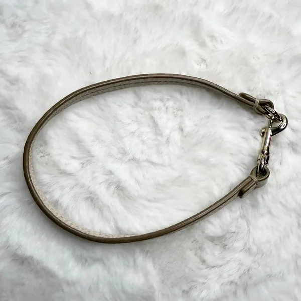Coach Wristlet Holder Replacement - Image 3