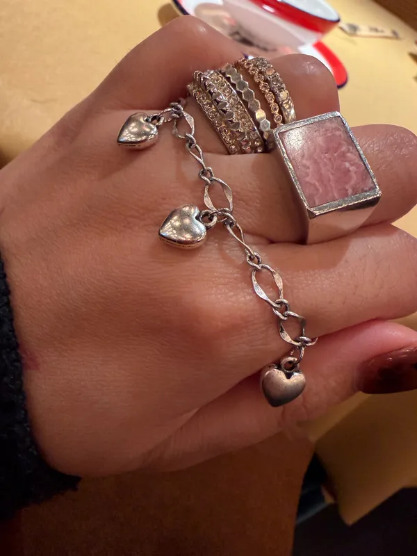 Brandy melville silver heart charm bracelet - Image 4