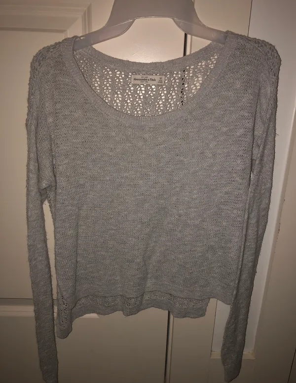 Abercrombie Grey Knit Sweater - Image 2
