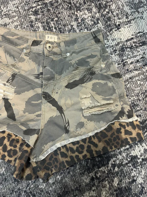 POL Distressed High Waisted Jean Shorts - Image 5