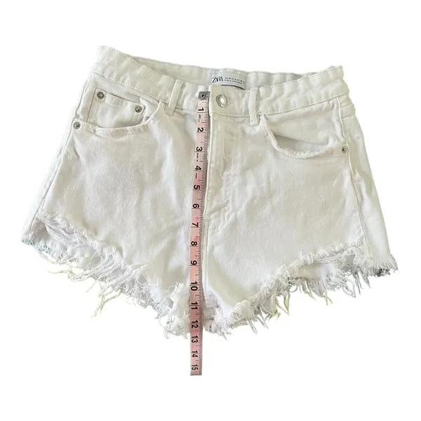 Zara White Distressed Denim Shorts Women's Size 8 - Image 3