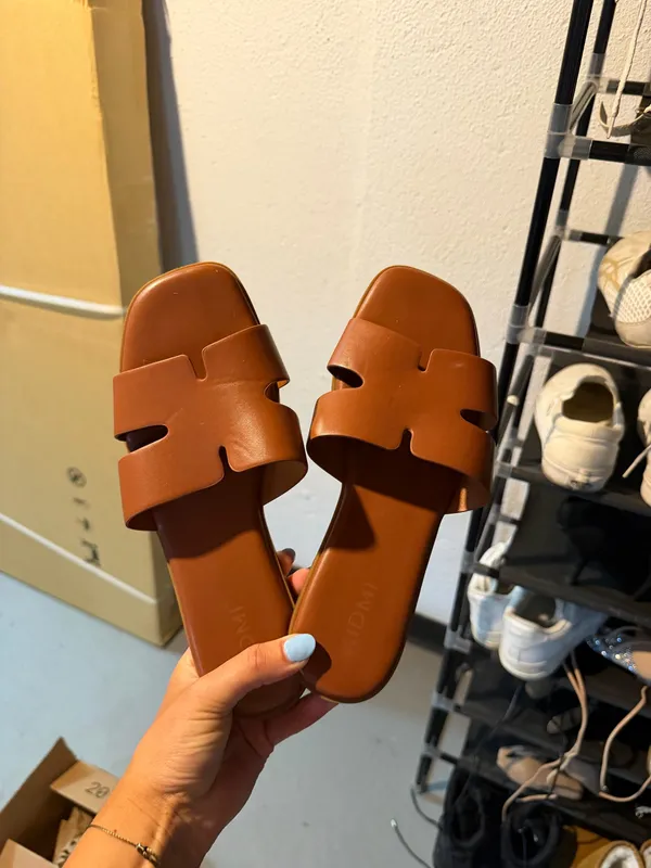 Sandals Brown Size 8 - Image 3