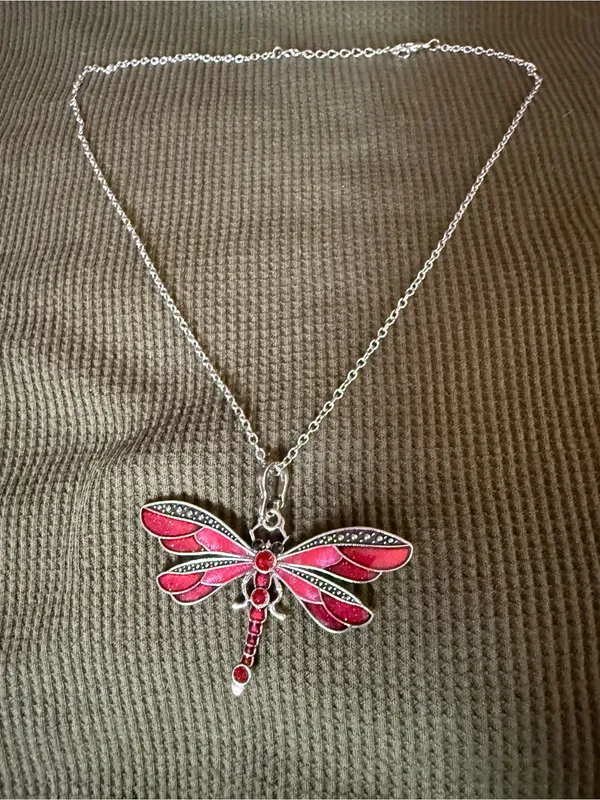 Silver Tone Pink Dragonfly Pendant Necklace - Image 3